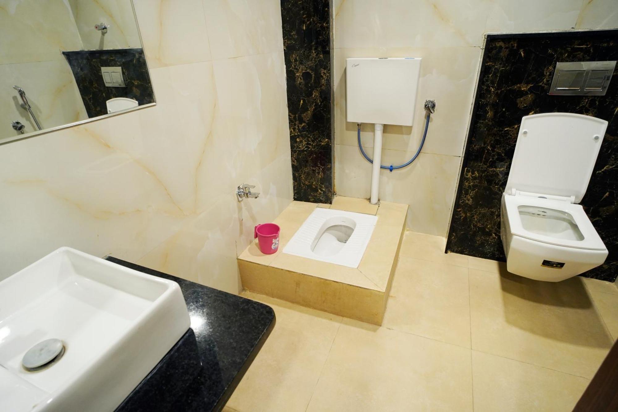 Hotel New Sundaram 150 Mtrs From Dargah Ajmer Buitenkant foto