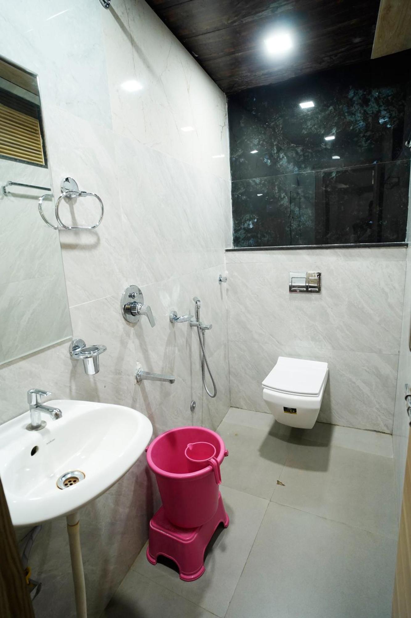 Hotel New Sundaram 150 Mtrs From Dargah Ajmer Buitenkant foto