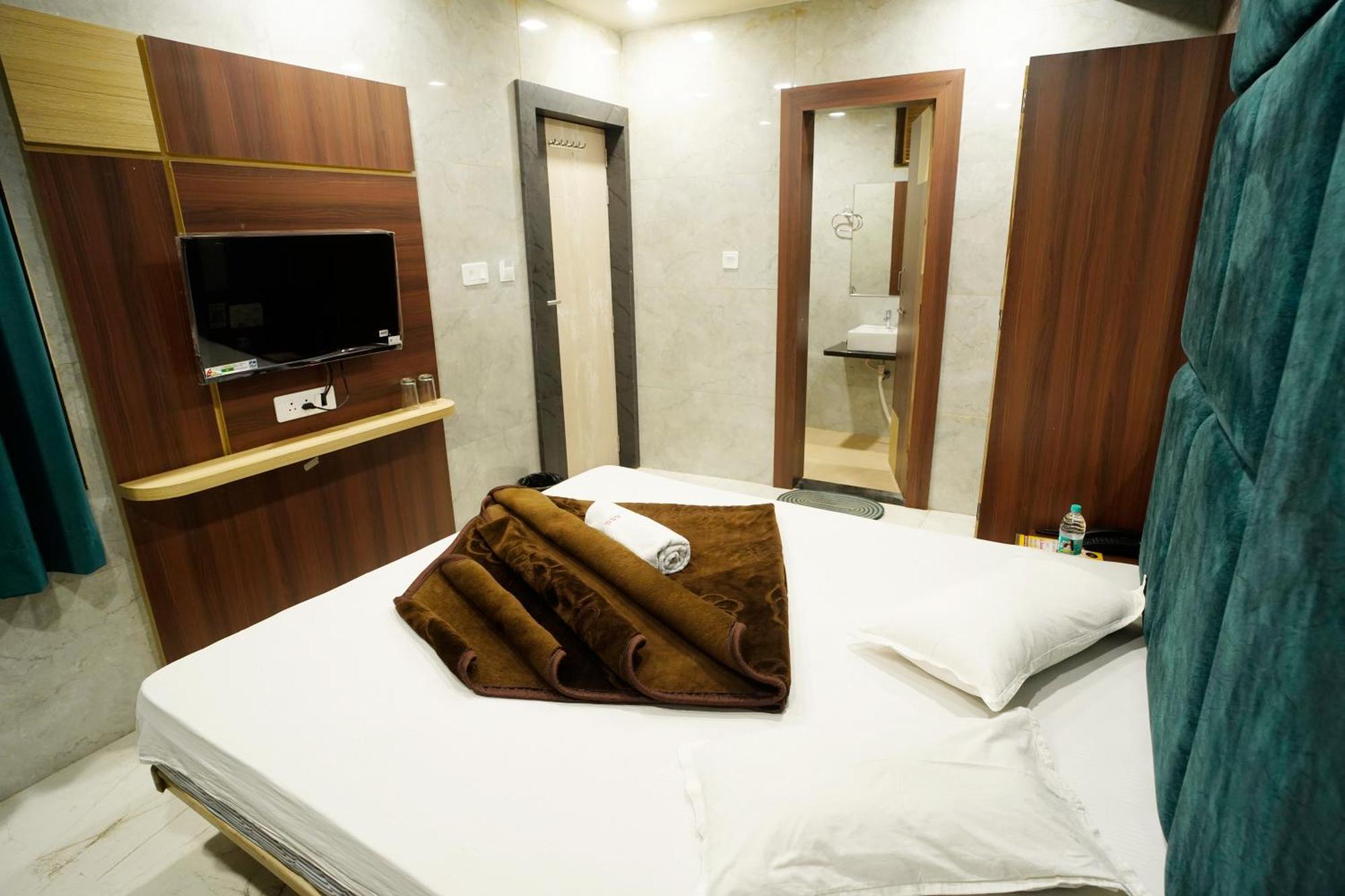 Hotel New Sundaram 150 Mtrs From Dargah Ajmer Buitenkant foto